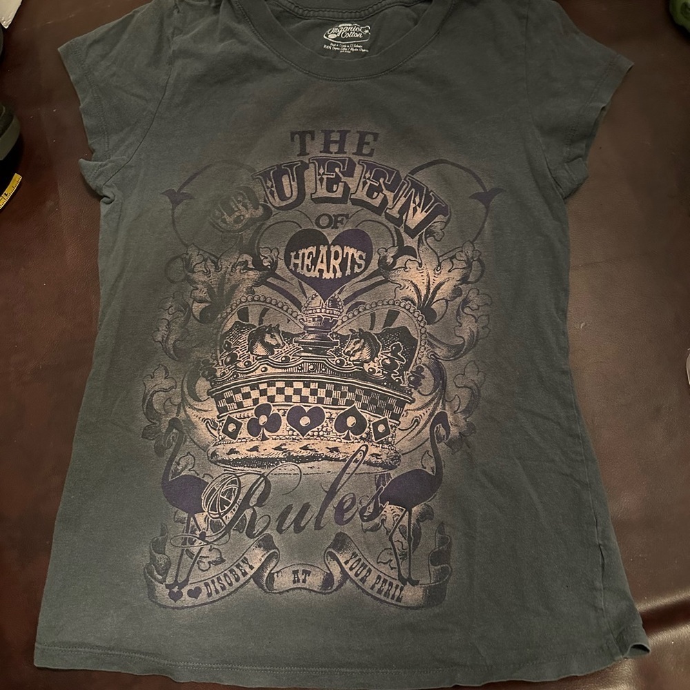 Queen of hearts baby tee